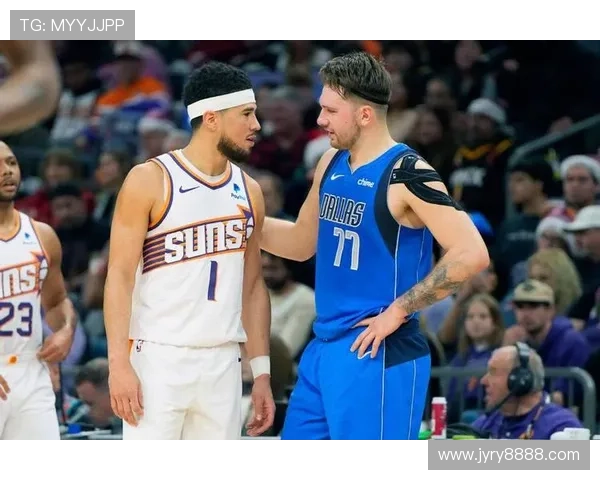 布克期待与雷霆的较量认为这是球队实力的真实考验